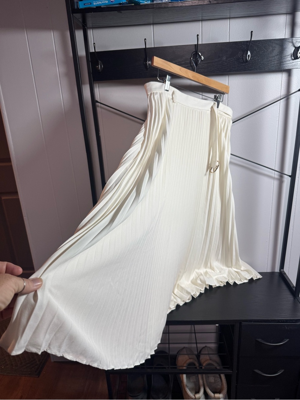 Ann Taylor Cream Pleated Midi Skirt with Waist Tie - Picture 4 of 4